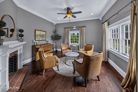 Tiny photo for 300 N Hicks St, Clinton, TN 37716 (MLS # 1349558)