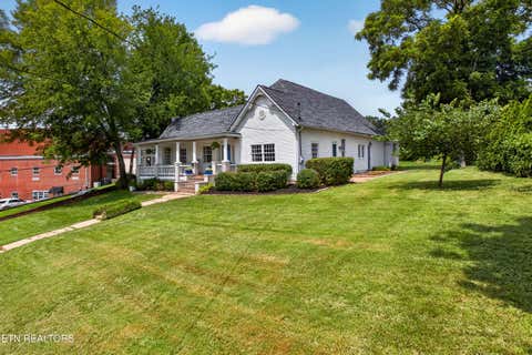 Tiny photo for 300 N Hicks St, Clinton, TN 37716 (MLS # 1349558)