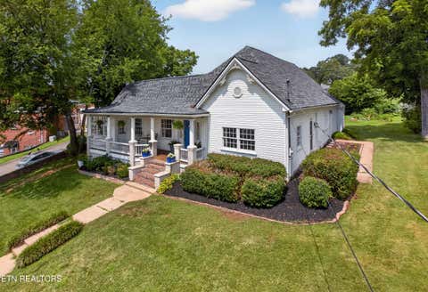 Tiny photo for 300 N Hicks St, Clinton, TN 37716 (MLS # 1349558)