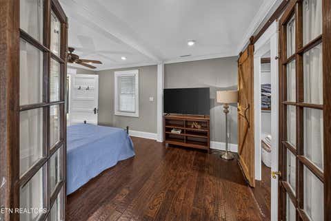 Tiny photo for 300 N Hicks St, Clinton, TN 37716 (MLS # 1349558)