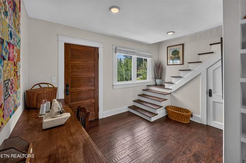 Tiny photo for 300 N Hicks St, Clinton, TN 37716 (MLS # 1349558)