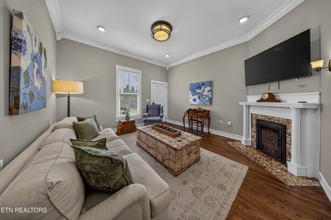 Tiny photo for 300 N Hicks St, Clinton, TN 37716 (MLS # 1349558)