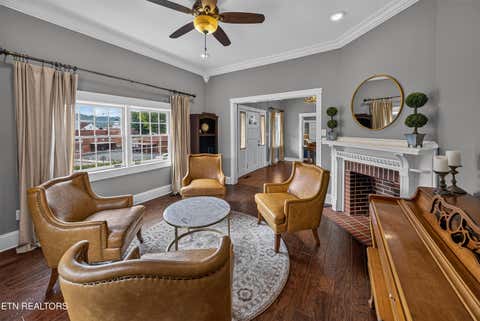 Tiny photo for 300 N Hicks St, Clinton, TN 37716 (MLS # 1349558)