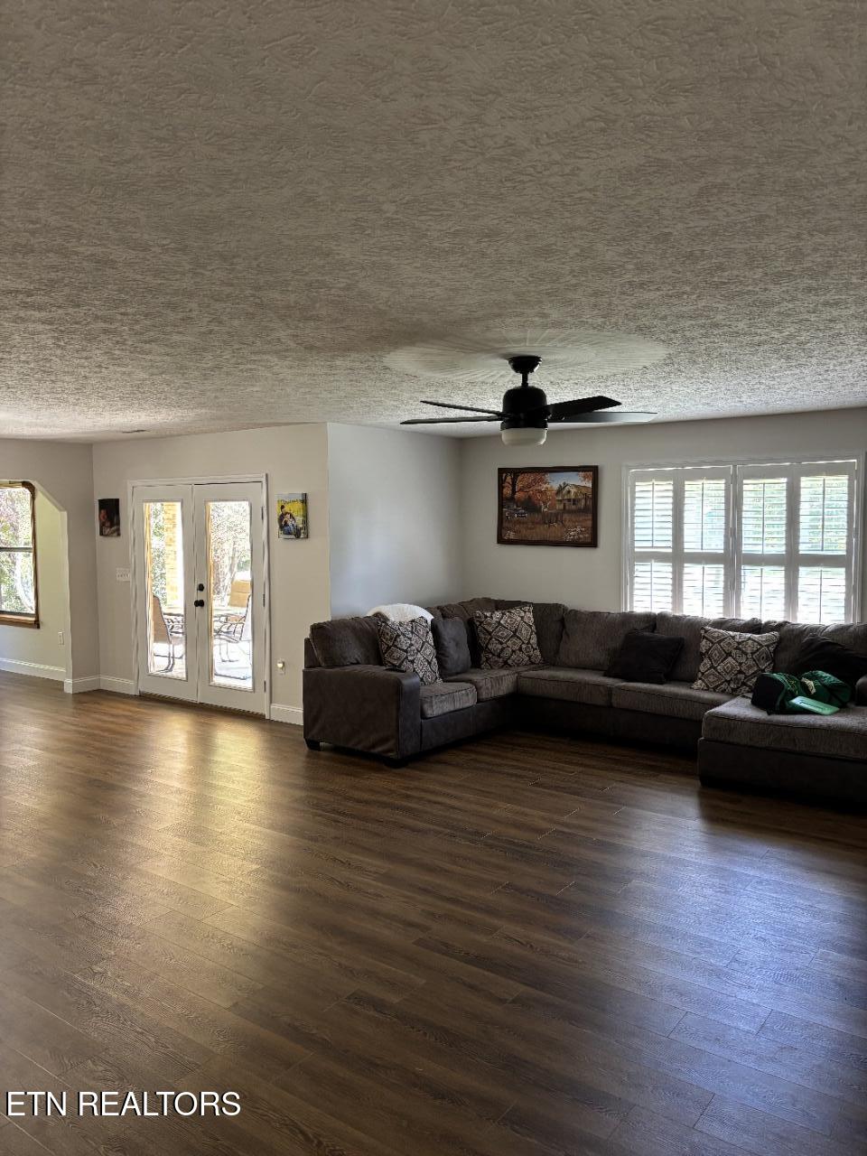 852 Eagle View Drive