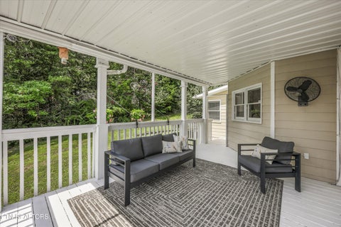 Tiny photo for 489 Jefferson Lane, Clinton, TN 37716 (MLS # 1353327)