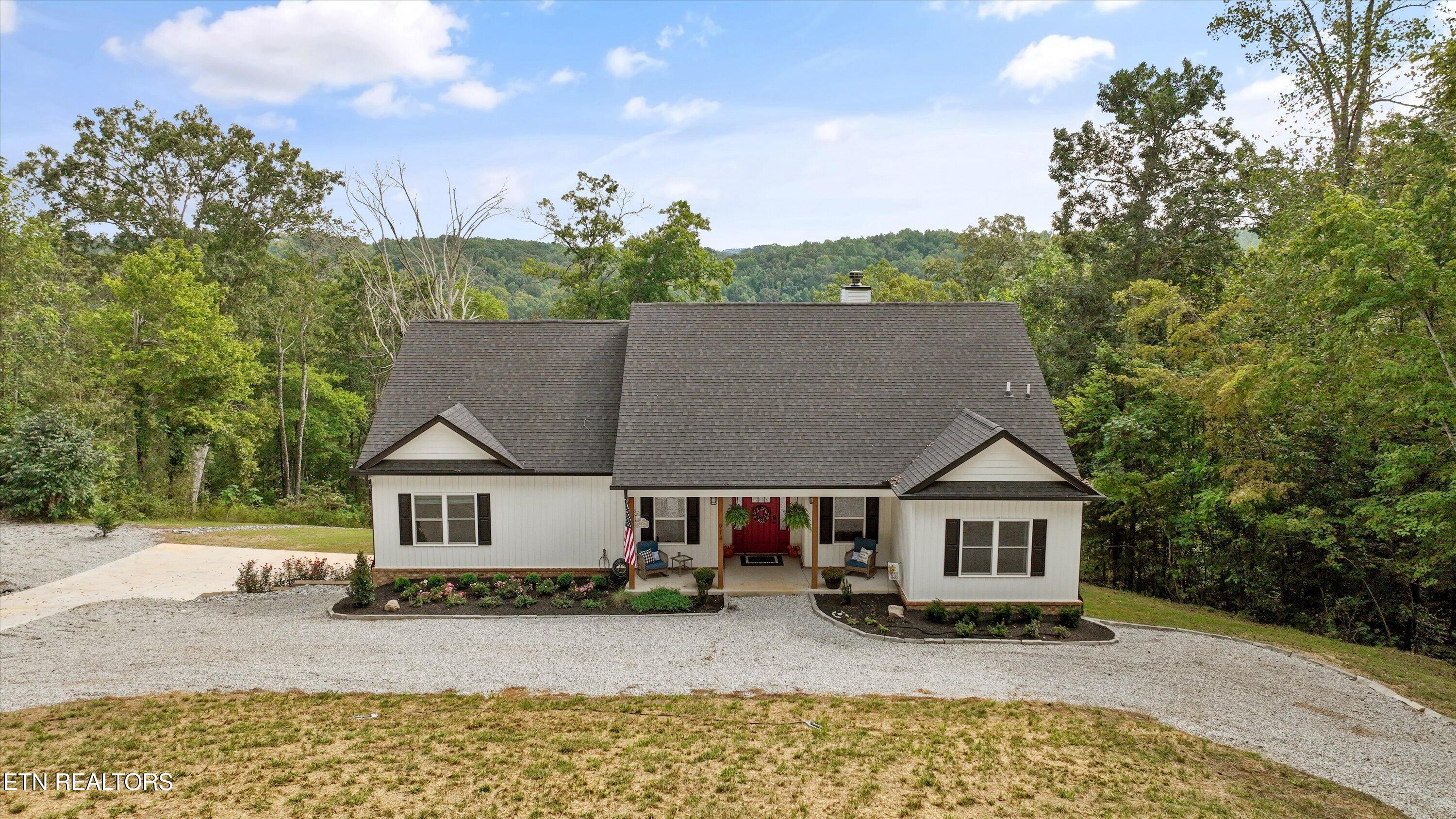 914 Skyline Drive