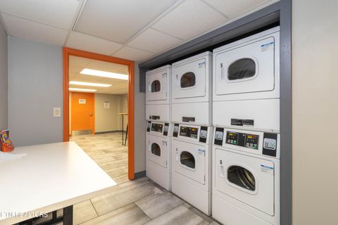 Tiny photo for 1700 Clinch Ave #502, Knoxville, TN 37916 (MLS # 1326306)