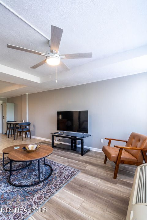 Tiny photo for 1700 Clinch Ave #502, Knoxville, TN 37916 (MLS # 1326306)