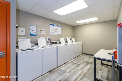 Tiny photo for 1700 Clinch Ave #502, Knoxville, TN 37916 (MLS # 1326306)