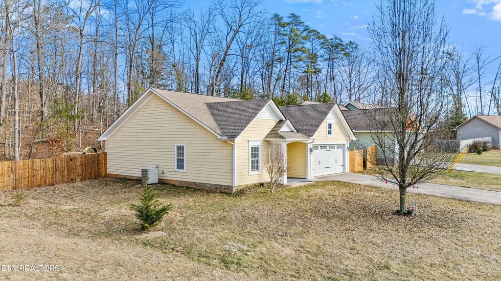 Photo of 318 Signet Lane, Maynardville, TN 37807 (MLS # 1287656)