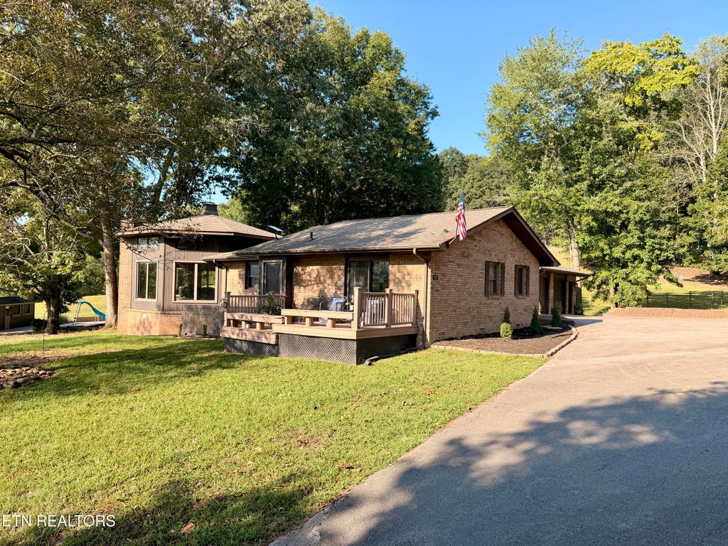 Photo of 723 Paint Rock Rd, Kingston, TN 37763 (MLS # 1356563)