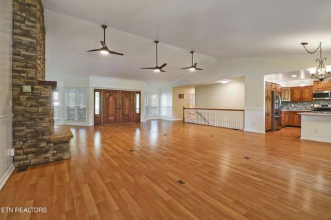 Tiny photo for 8429 Cherokee Tr, Crossville, TN 38572 (MLS # 1339518)