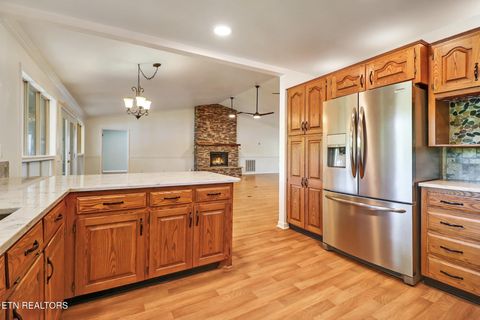 Tiny photo for 8429 Cherokee Tr, Crossville, TN 38572 (MLS # 1339518)
