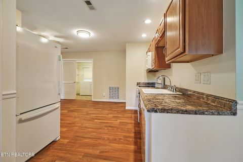 Tiny photo for 8429 Cherokee Tr, Crossville, TN 38572 (MLS # 1339518)