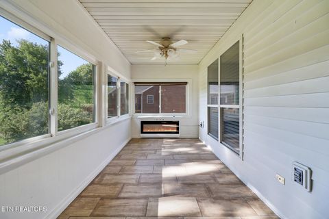 Tiny photo for 8429 Cherokee Tr, Crossville, TN 38572 (MLS # 1339518)