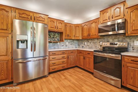 Tiny photo for 8429 Cherokee Tr, Crossville, TN 38572 (MLS # 1339518)
