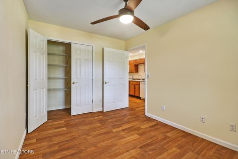 Tiny photo for 8429 Cherokee Tr, Crossville, TN 38572 (MLS # 1339518)