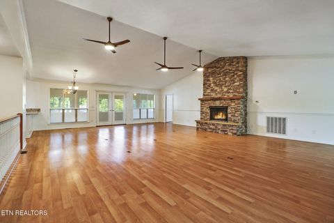 Tiny photo for 8429 Cherokee Tr, Crossville, TN 38572 (MLS # 1339518)