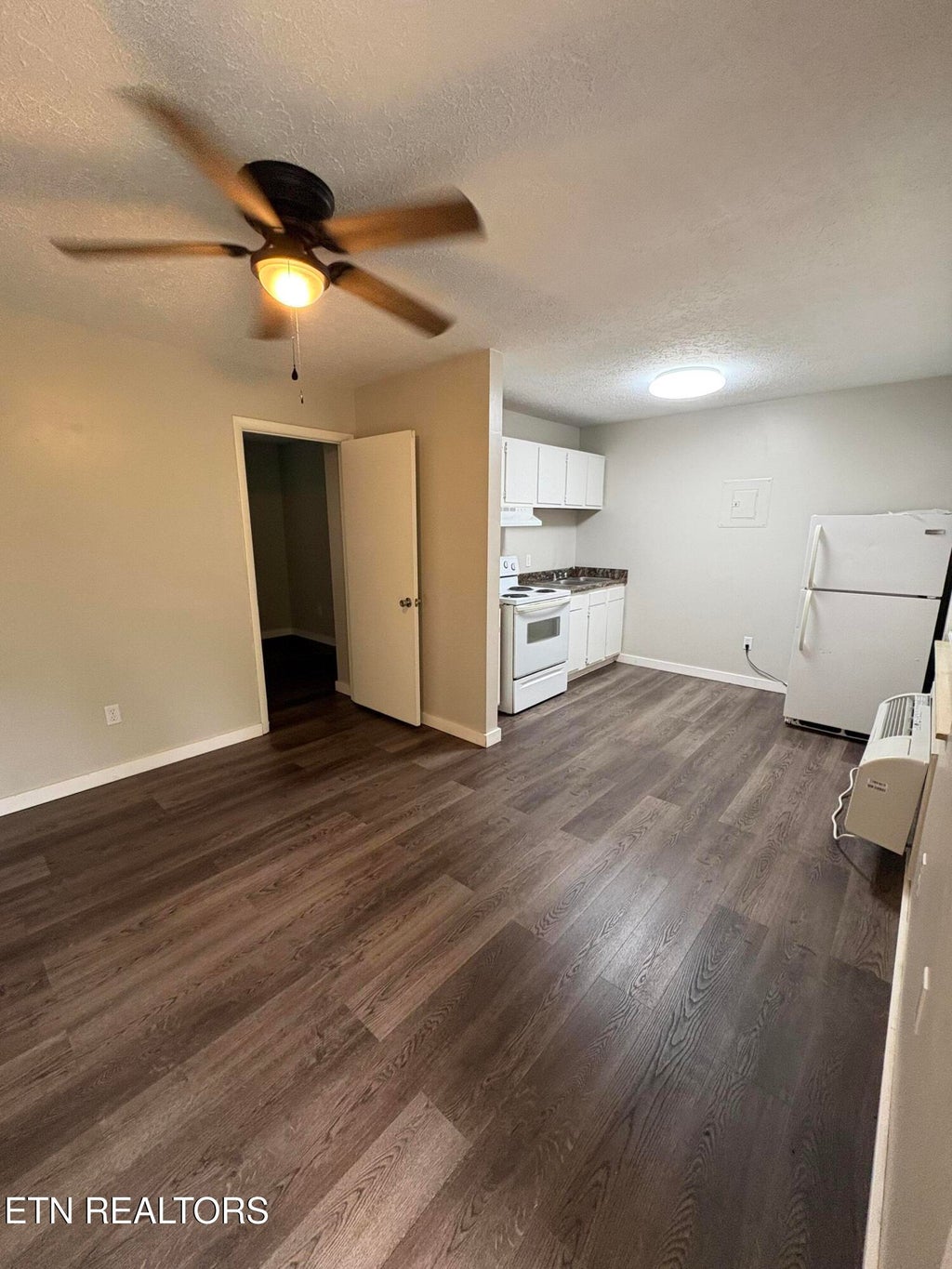 Photo of 128 S 3rd St #22, Kingston, TN 37763 (MLS # 1343622)