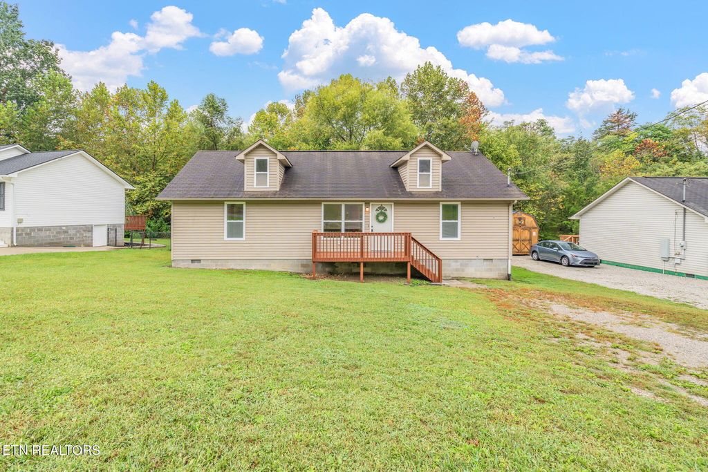 Photo of 200 Sandy Hill Rd, LaFollette, TN 37766 (MLS # 1316682)