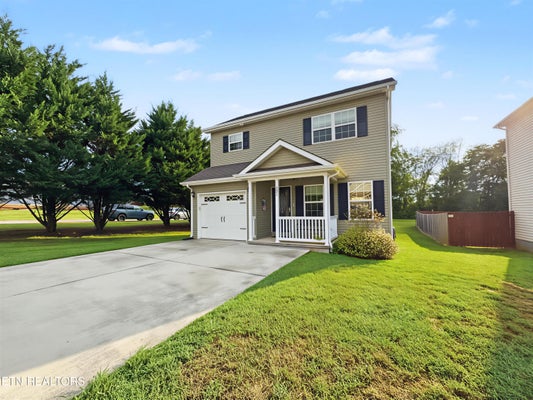 201 HERITAGE CROSSING DR, MARYVILLE, TN 37804 - Image c88fce62902e6091a2f6e1a3f2e1a7c8/1201478437