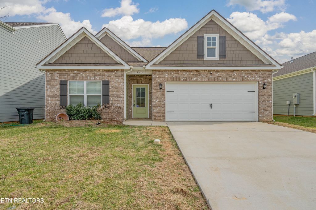 Photo of 1573 Hampton Place Circle, Loudon, TN 37774 (MLS # 1328853)