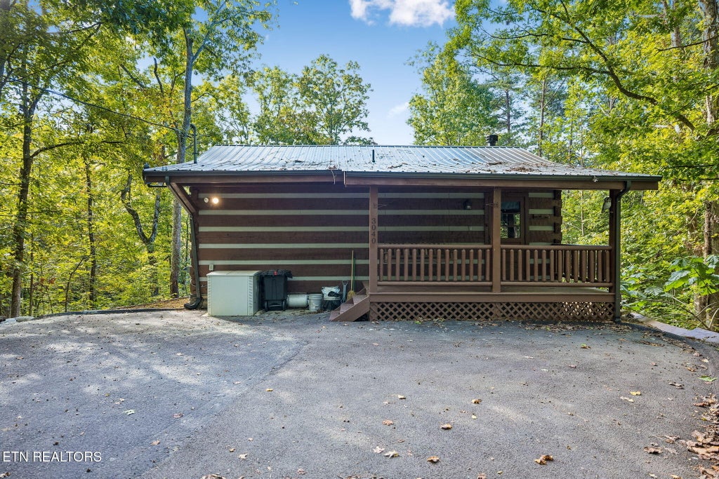 Photo of 3040 Patty View Way, Pigeon Forge, TN 37862 (MLS # 1358221)