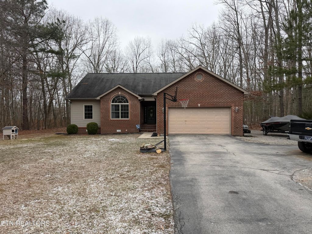 Photo of 2034 Keno Drive, Crossville, TN 38572 (MLS # 1322843)