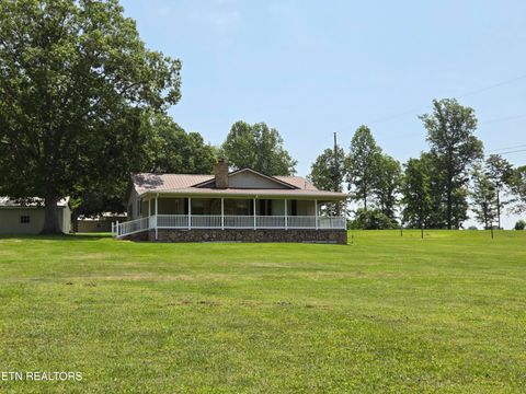 2703 Deer Lodge Hwy Deer Lodge TN 37726