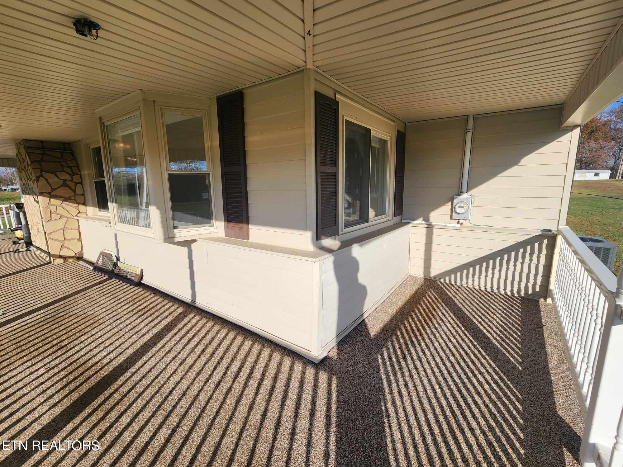 2703 Deer Lodge Hwy