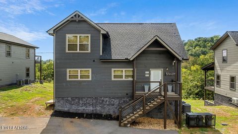 2109 Eagle Feather Drive Sevierville TN 37876