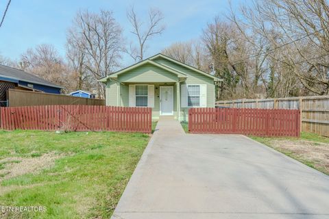 Photo of 2605 Louise Ave, Knoxville, TN 37914 (MLS # 1331917)