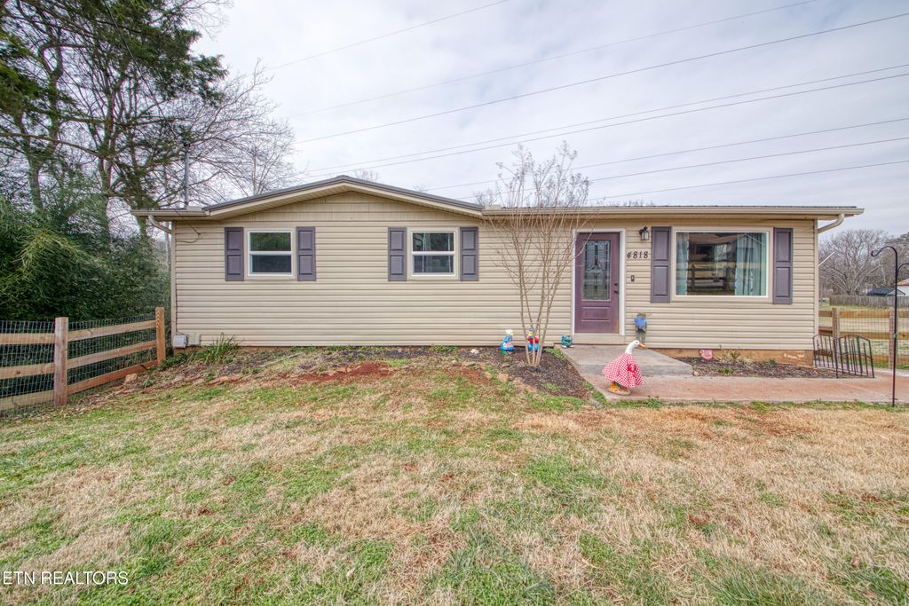 Photo of 4818 Wheeler Rd, Louisville, TN 37777 (MLS # 1328141)