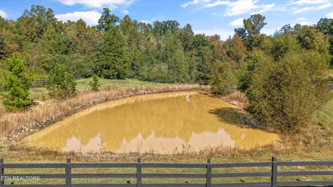 Tiny photo for 411 Travellers Way, Lenoir City, TN 37771 (MLS # 1359999)