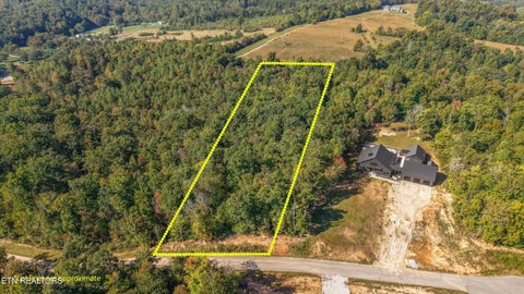Tiny photo for 411 Travellers Way, Lenoir City, TN 37771 (MLS # 1359999)