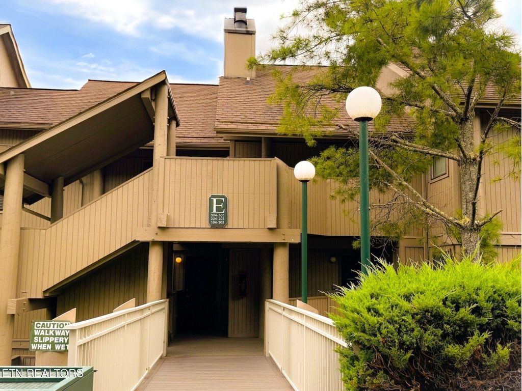 Photo of 3710 Weber Rd #E106, Gatlinburg, TN 37738 (MLS # 1315604)