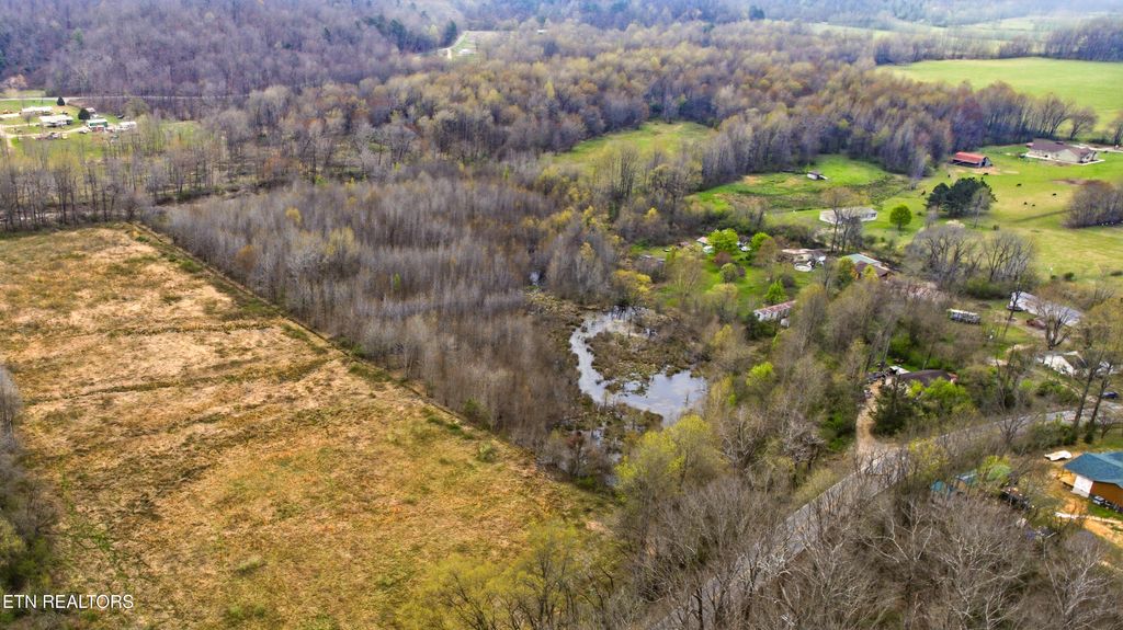 Photo of Petros Hwy, Oliver Springs, TN 37840 (MLS # 1336161)