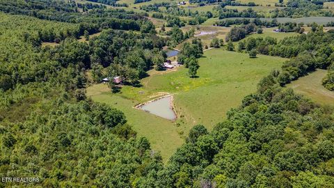 2216 Cove Hill Rd Pikeville TN 37367