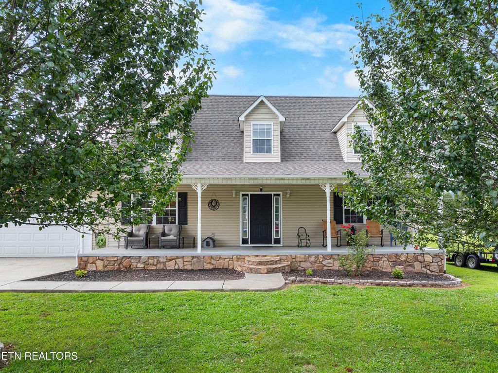 Photo of 452 Clover Circle, Jacksboro, TN 37757 (MLS # 1308949)