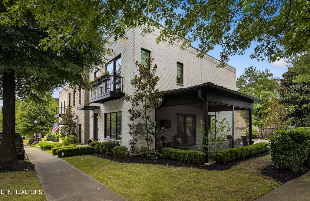 Photo of 1701 Rainbow Falls Rd, Knoxville, TN 37922 (MLS # 1349787)