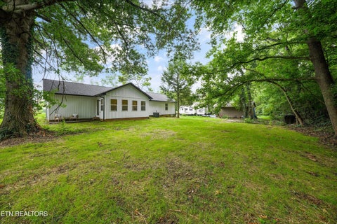 Tiny photo for 412 Sherwood Drive, Maryville, TN 37801 (MLS # 1349454)