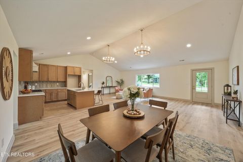 Tiny photo for 412 Sherwood Drive, Maryville, TN 37801 (MLS # 1349454)