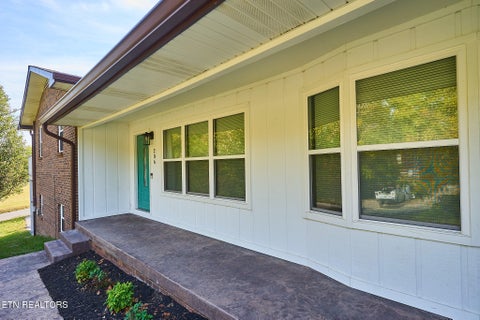 Tiny photo for 206 Alexanderia St, Sevierville, TN 37862 (MLS # 1357740)