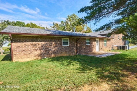 Tiny photo for 206 Alexanderia St, Sevierville, TN 37862 (MLS # 1357740)