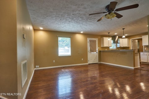 Tiny photo for 206 Alexanderia St, Sevierville, TN 37862 (MLS # 1357740)