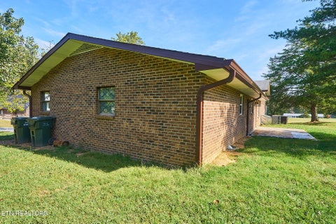 Tiny photo for 206 Alexanderia St, Sevierville, TN 37862 (MLS # 1357740)