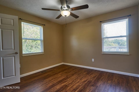 Tiny photo for 206 Alexanderia St, Sevierville, TN 37862 (MLS # 1357740)