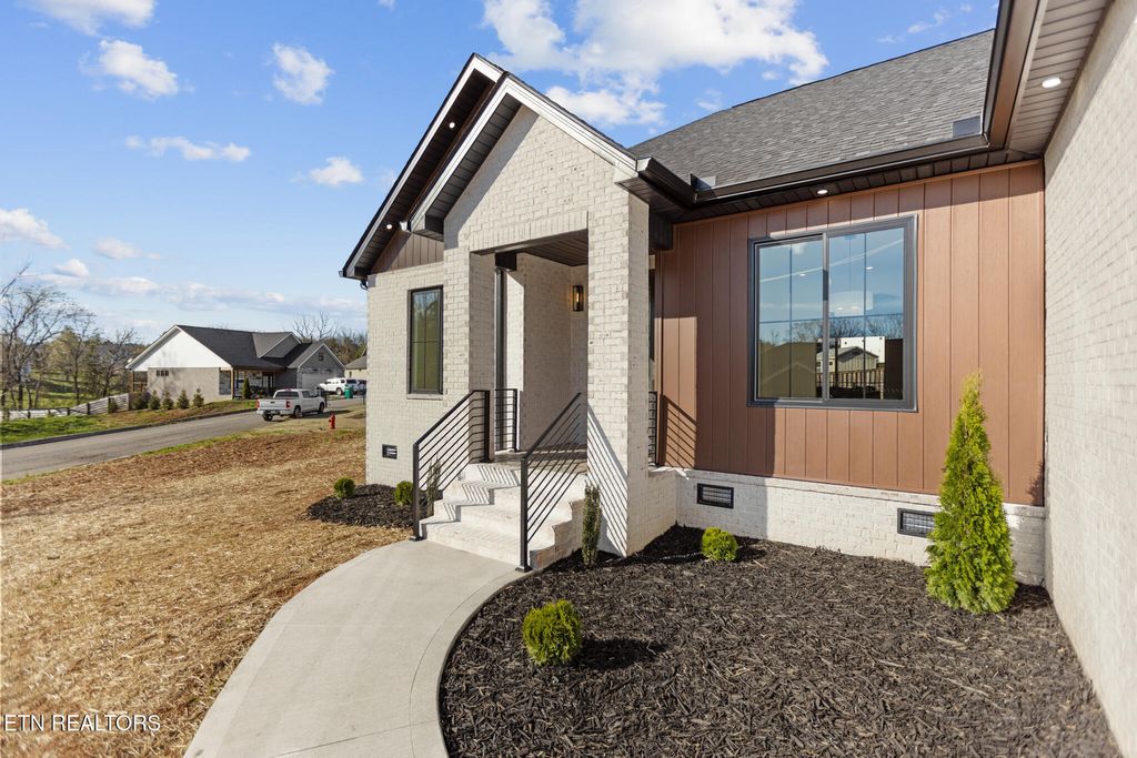 Photo of 7222 Bethesda Springs Way, Corryton, TN 37721 (MLS # 1333491)