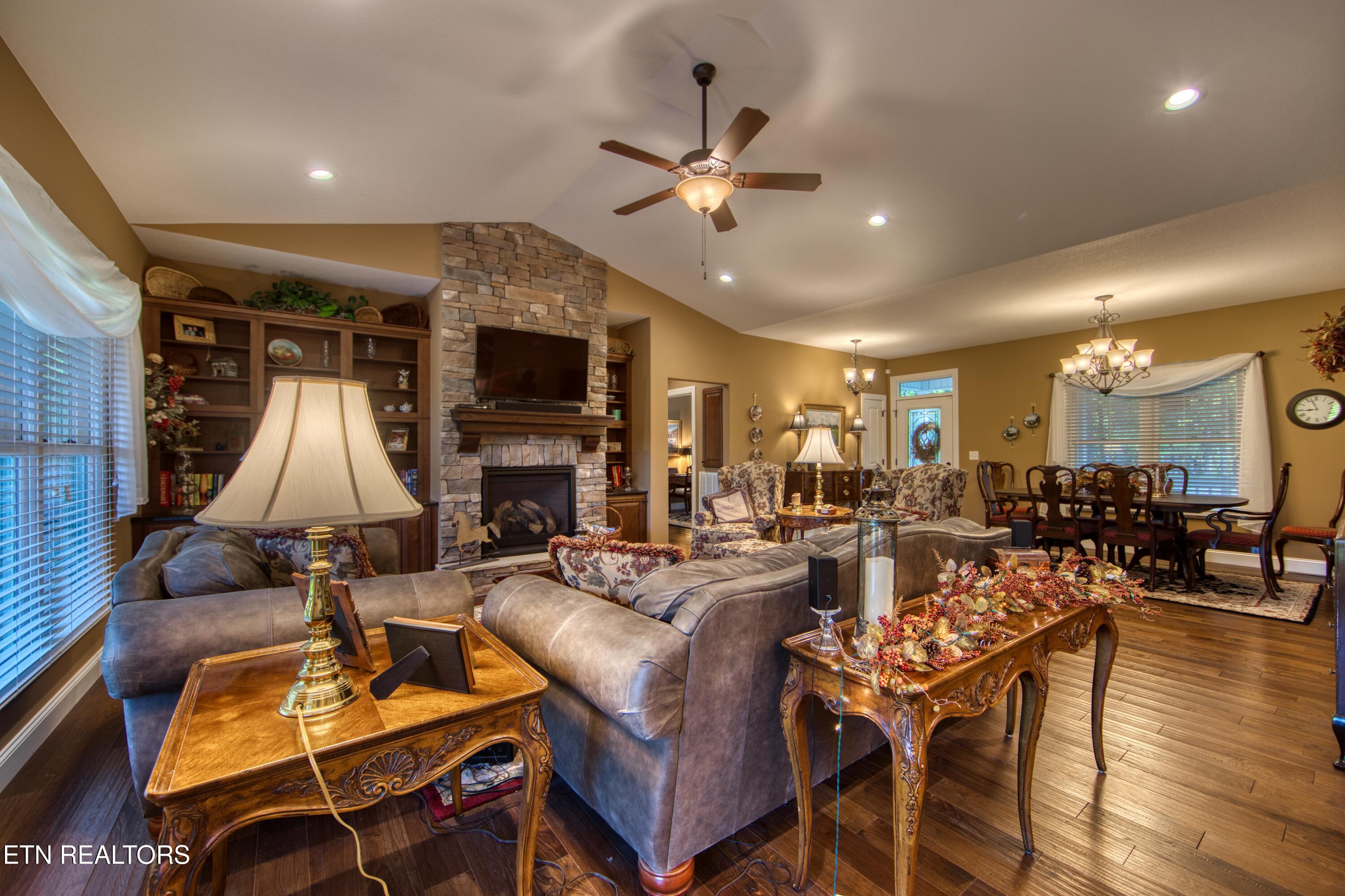 540 Buck Ridge Rd