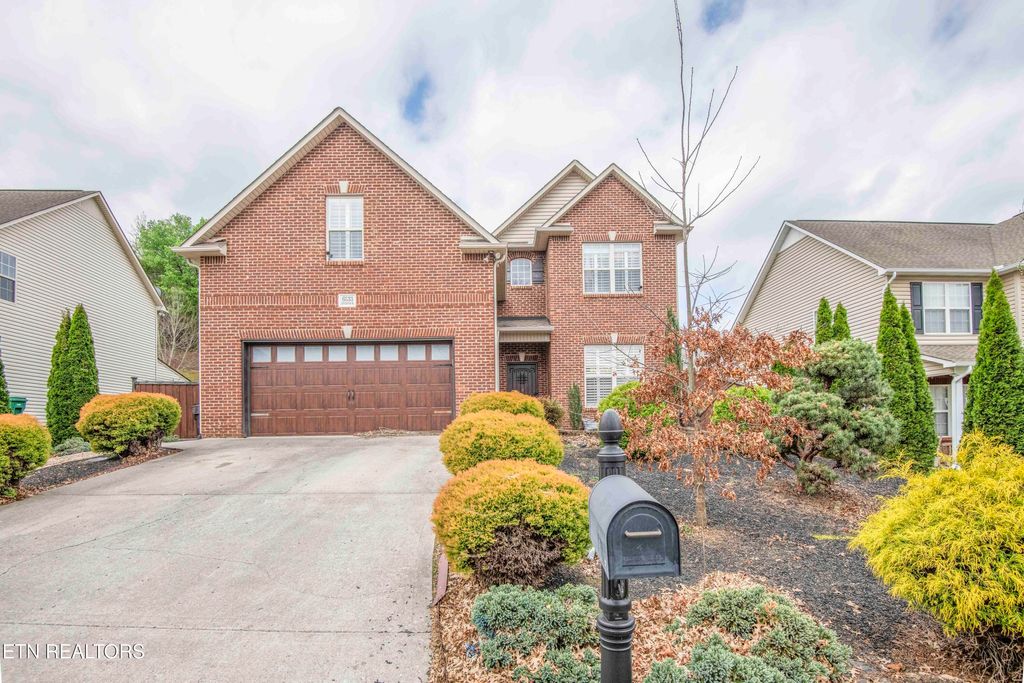 Photo of 6533 Gentlewinds Drive, Knoxville, TN 37931 (MLS # 1335954)